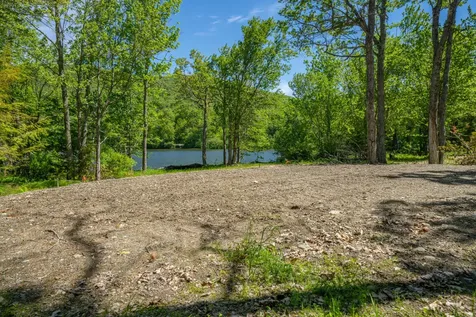 21 Rosenberg Road Lincolnville ME 04849
