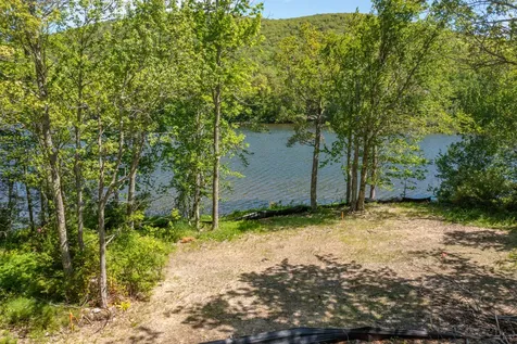 21 Rosenberg Road Lincolnville ME 04849
