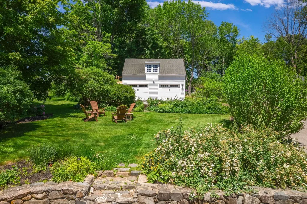 152 York Street York ME 03909