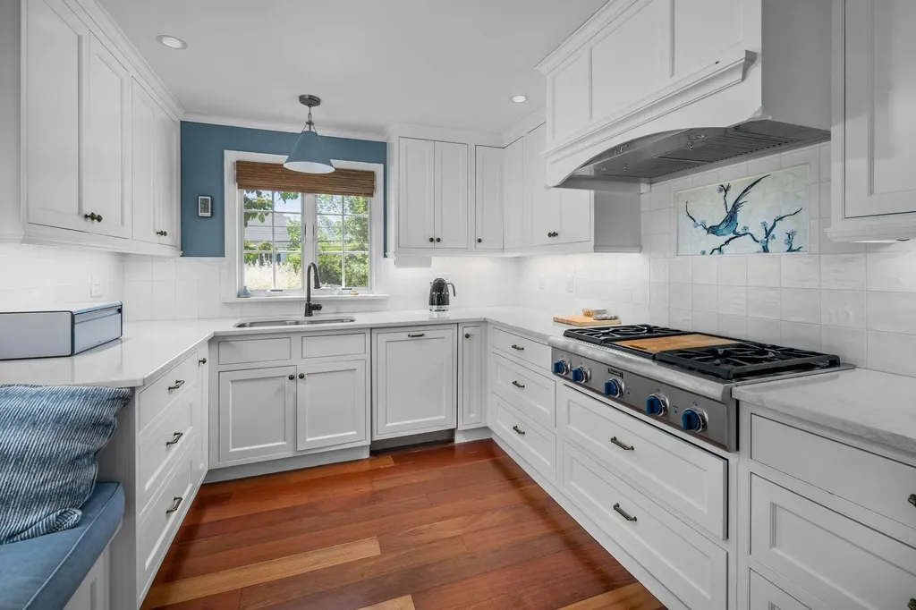 152 York Street York ME 03909
