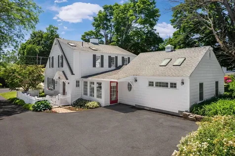 152 York Street York ME 03909