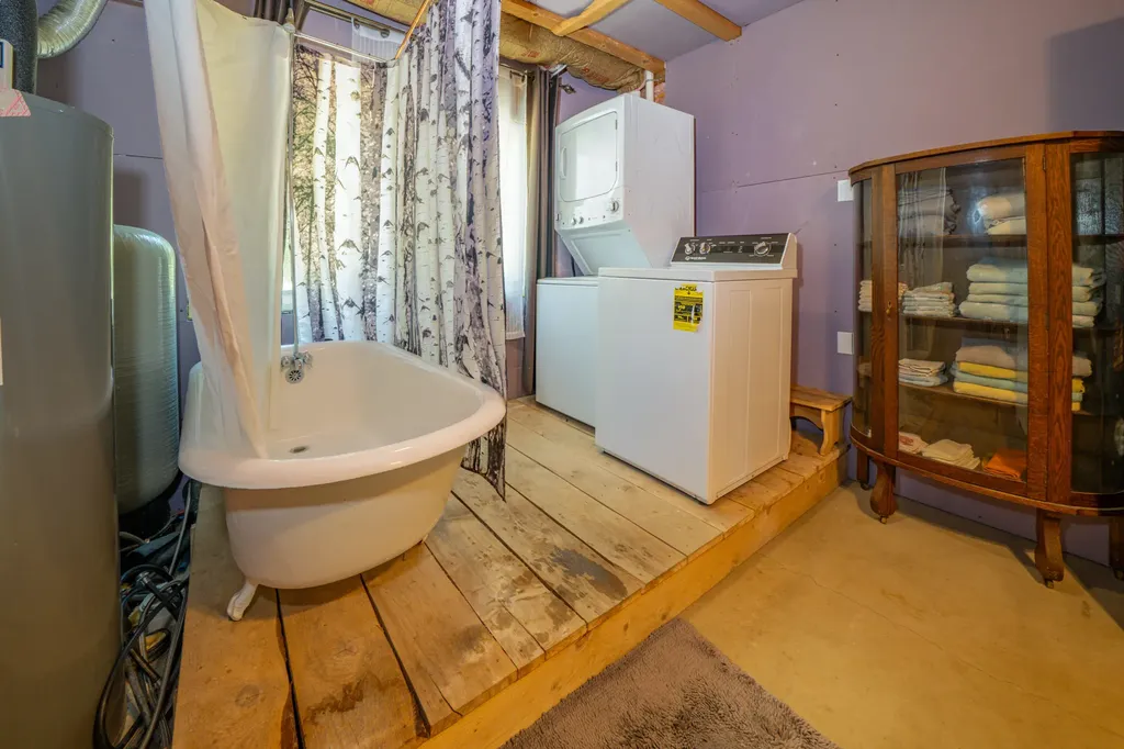 23 Fernwood Lane Belfast ME 04915