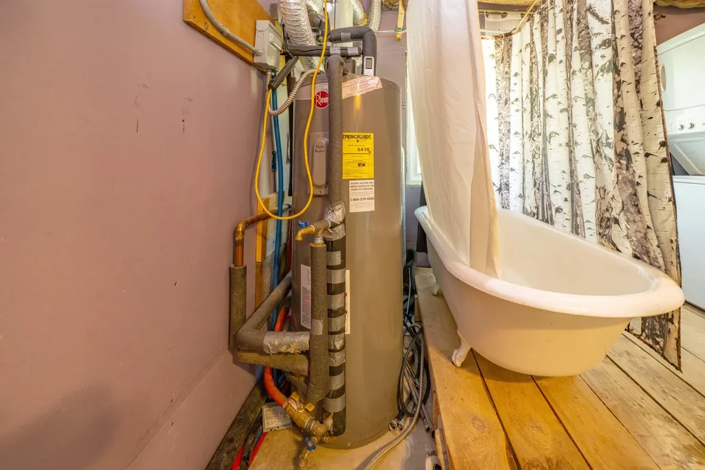 23 Fernwood Lane Belfast ME 04915