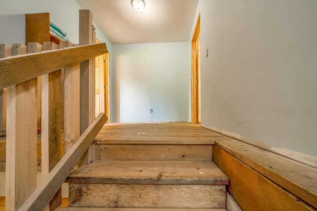 23 Fernwood Lane Belfast ME 04915