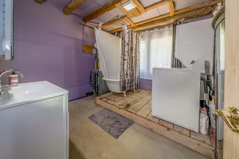 23 Fernwood Lane Belfast ME 04915
