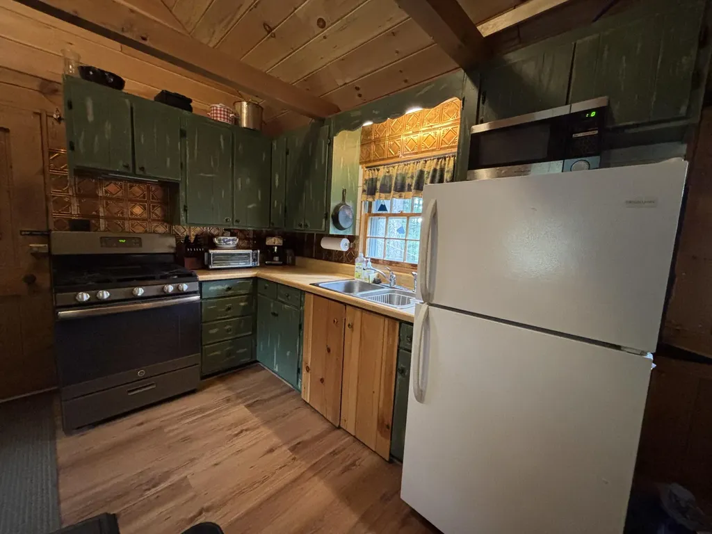 16 Pass Road Eustis ME 04936