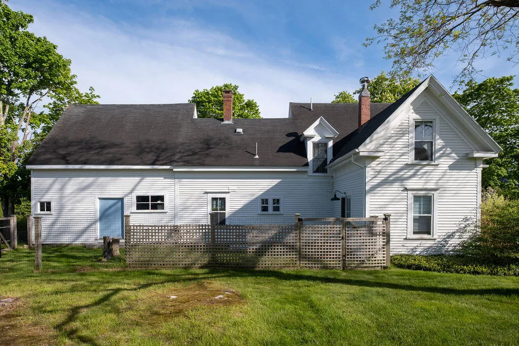 23 School Street Stonington ME 04681