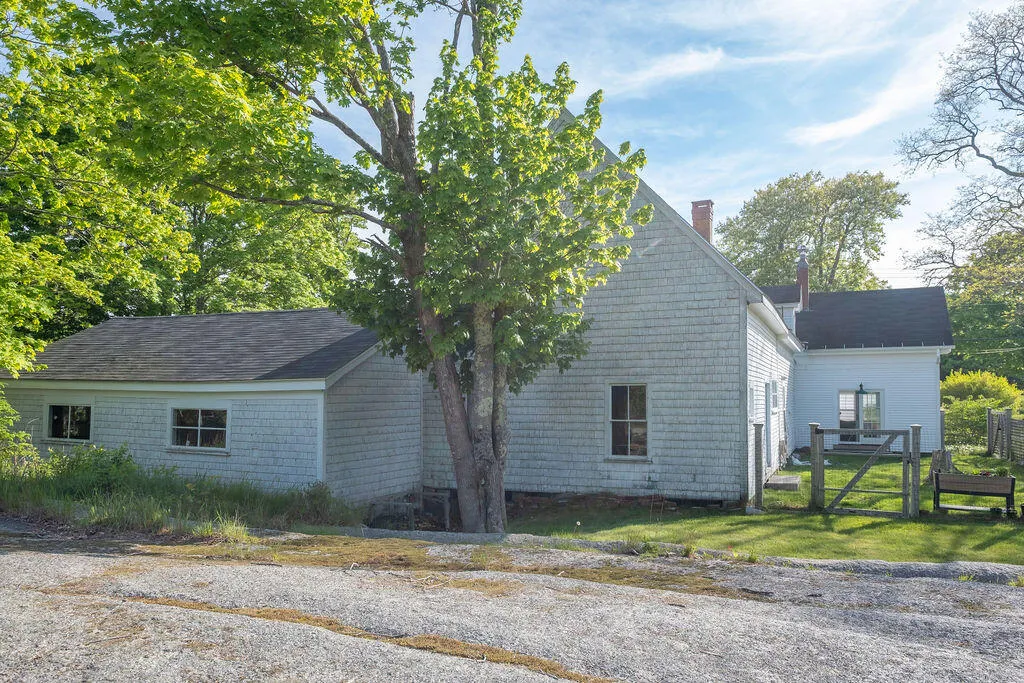 23 School Street Stonington ME 04681