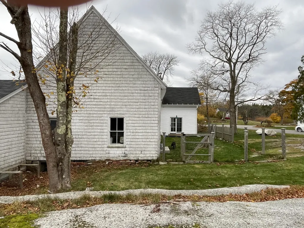23 School Street Stonington ME 04681