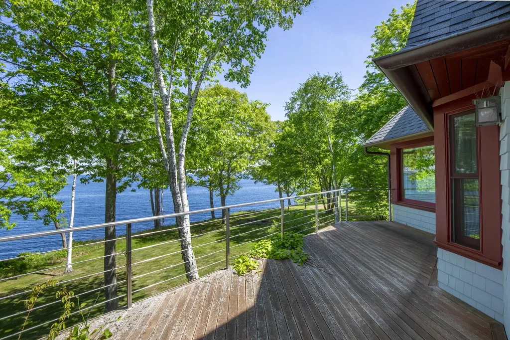 24 Eastward Rockport ME 04856