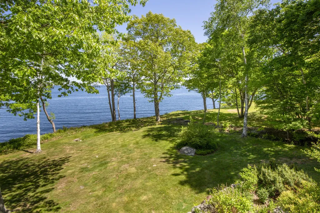 24 Eastward Rockport ME 04856