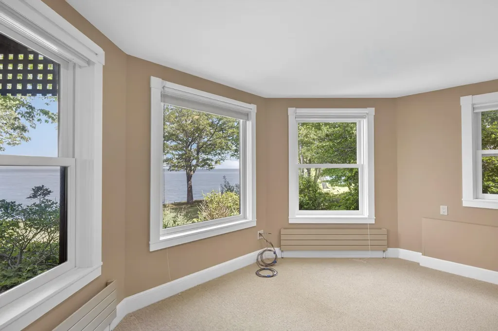24 Eastward Rockport ME 04856