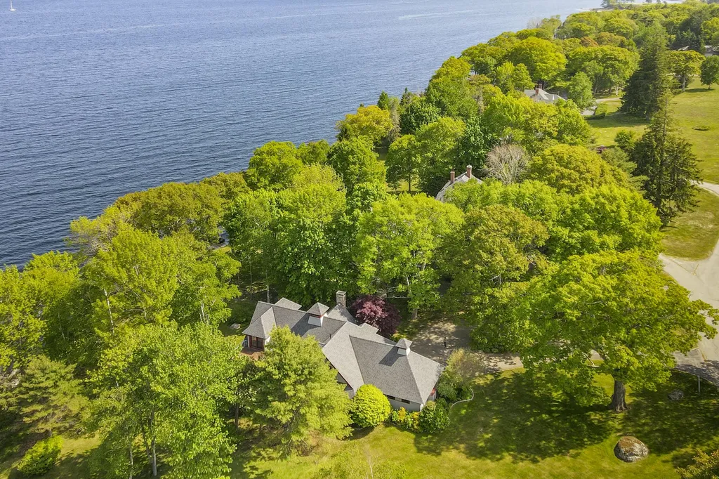 24 Eastward Rockport ME 04856