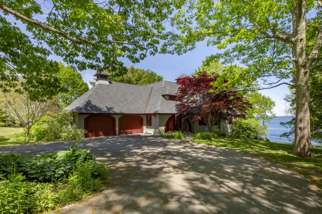 24 Eastward Rockport ME 04856