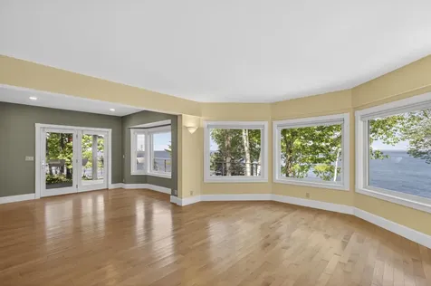 24 Eastward Rockport ME 04856