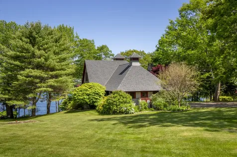 24 Eastward Rockport ME 04856