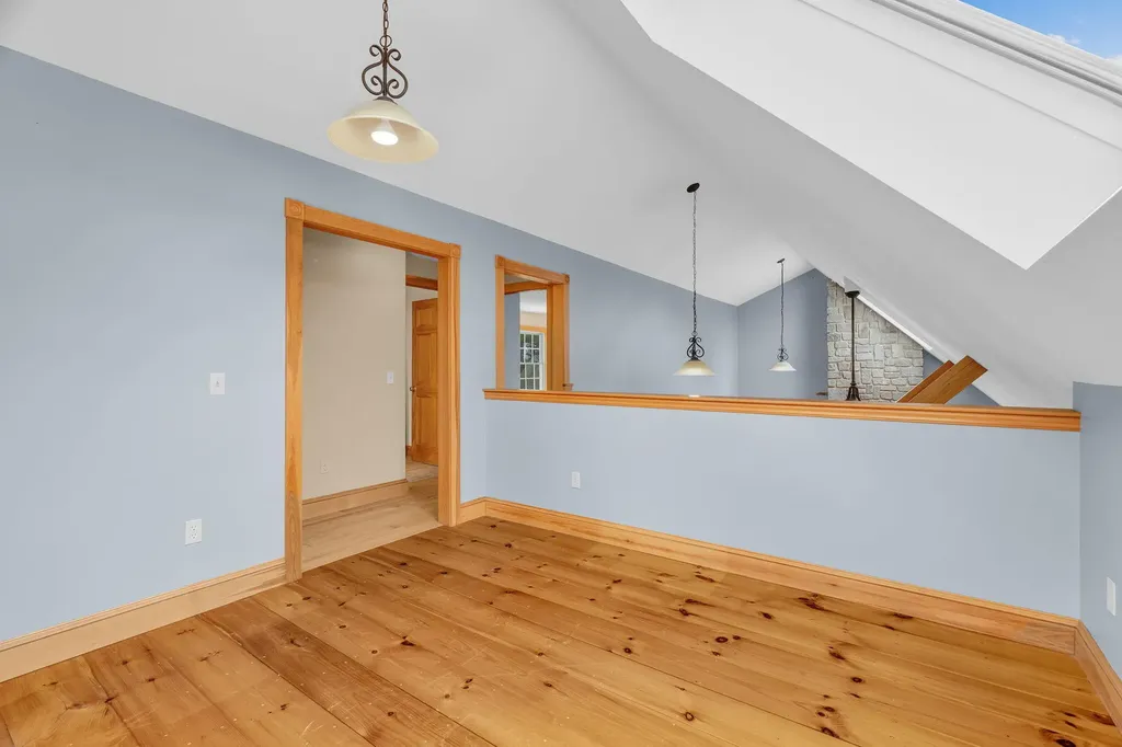 698 Main Road Carmel ME 04419
