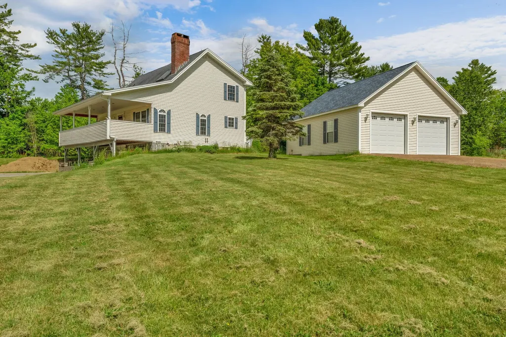 698 Main Road Carmel ME 04419