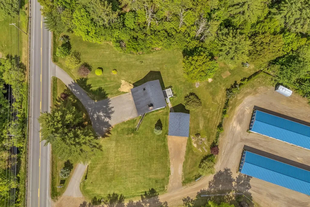 698 Main Road Carmel ME 04419