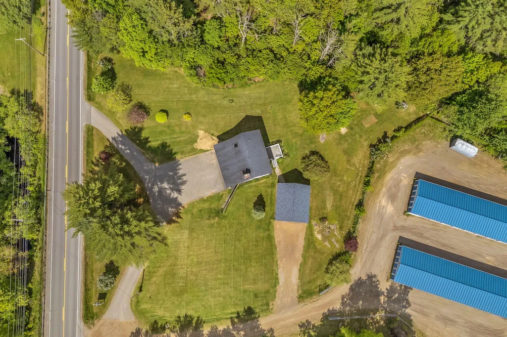 698 Main Road Carmel ME 04419
