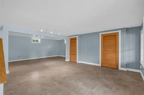 698 Main Road Carmel ME 04419