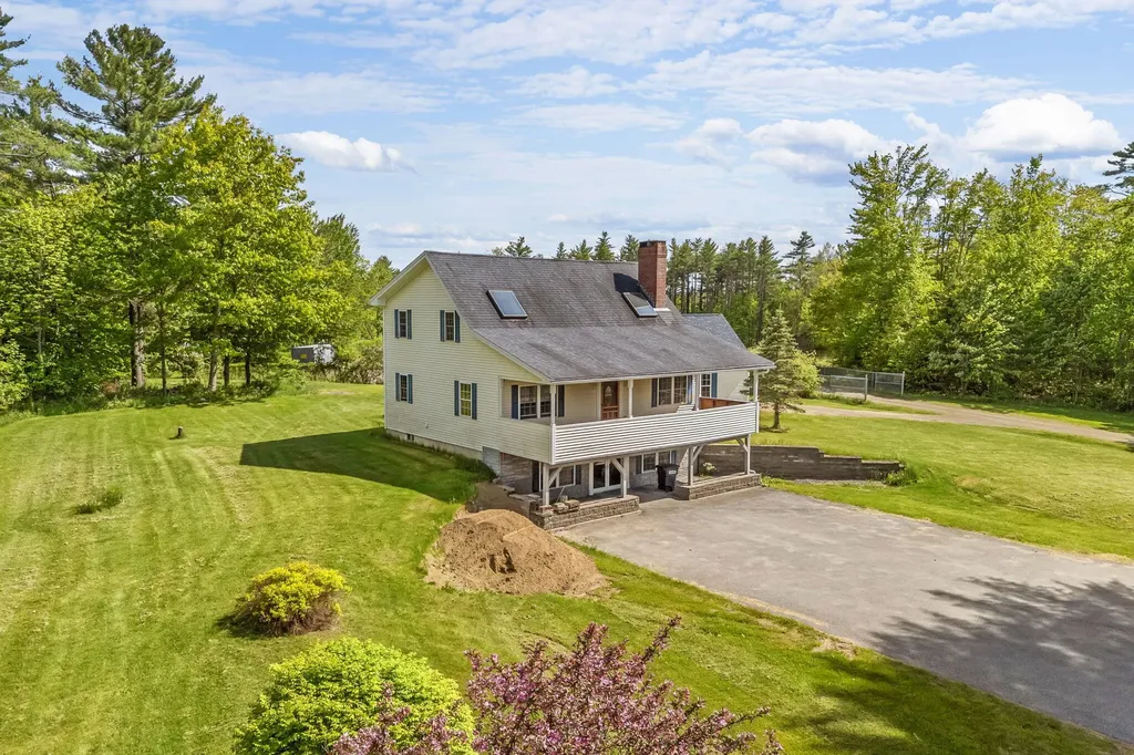 698 Main Road Carmel ME 04419