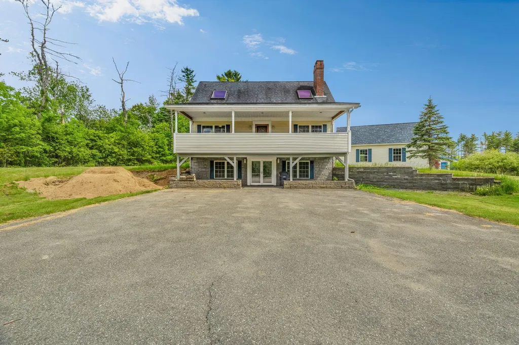 698 Main Road Carmel ME 04419