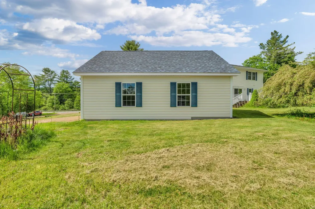 698 Main Road Carmel ME 04419