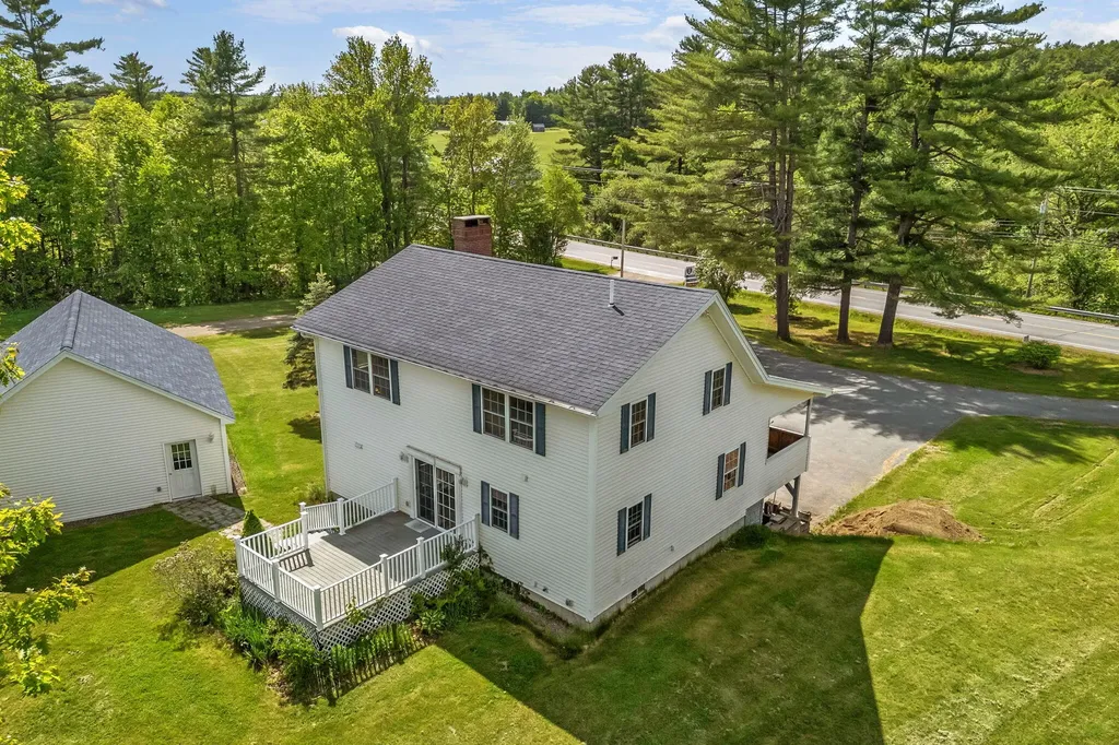 698 Main Road Carmel ME 04419