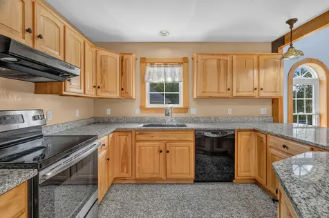 698 Main Road Carmel ME 04419