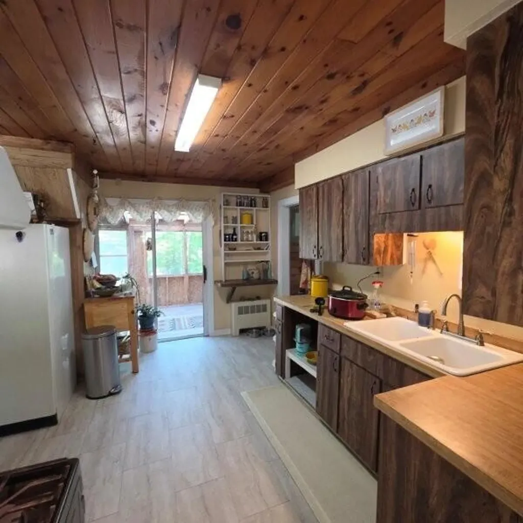 515 Dodlin Road Enfield ME 04493