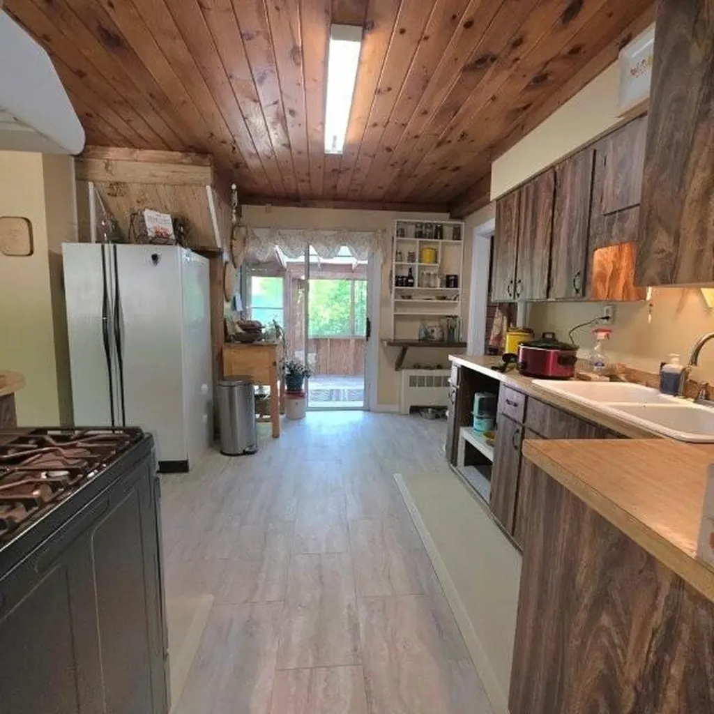 515 Dodlin Road Enfield ME 04493