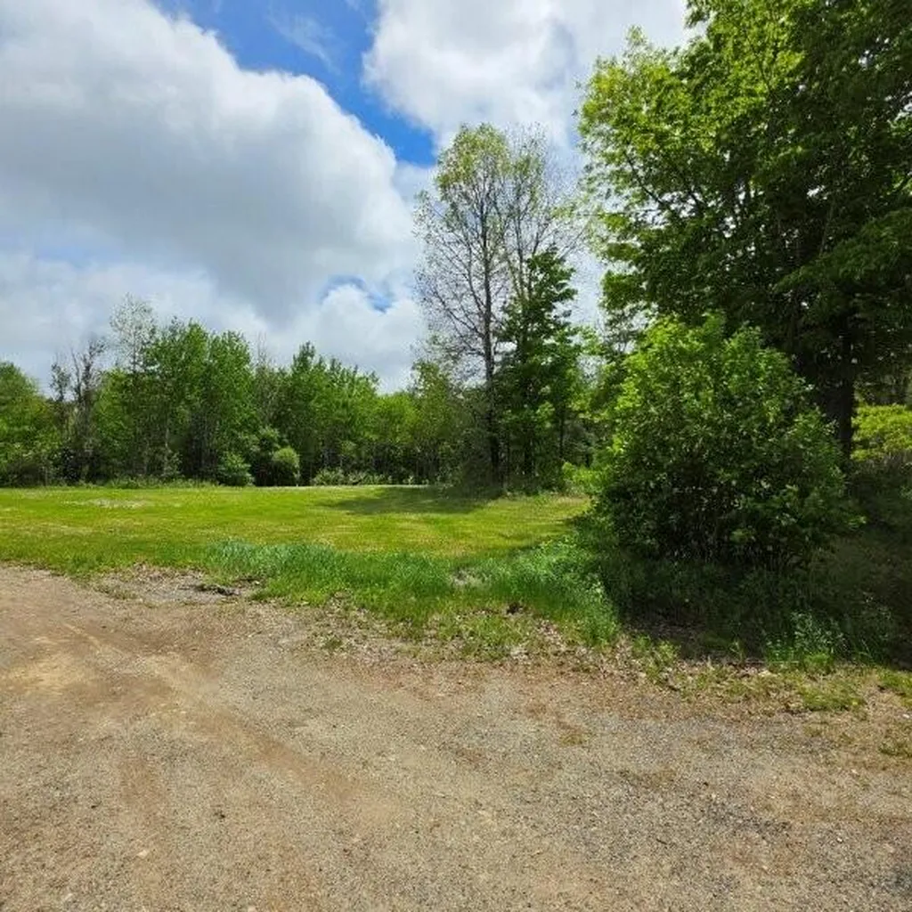 515 Dodlin Road Enfield ME 04493