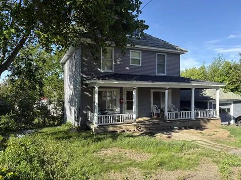 106 Pleasant Street Dover-foxcroft ME 04426