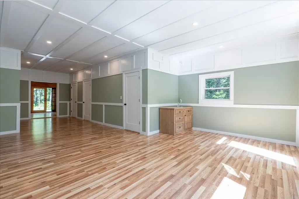11 Jack Rabbit Road Northport ME 04849