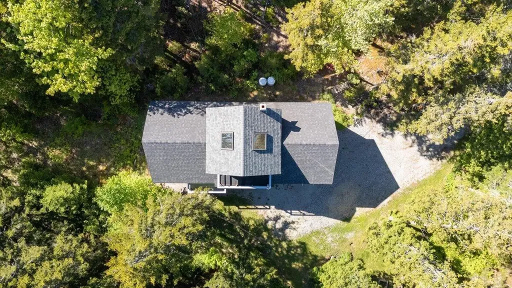 11 Jack Rabbit Road Northport ME 04849