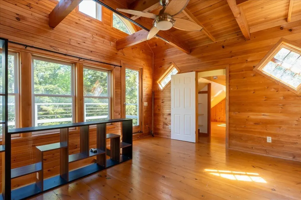 11 Jack Rabbit Road Northport ME 04849