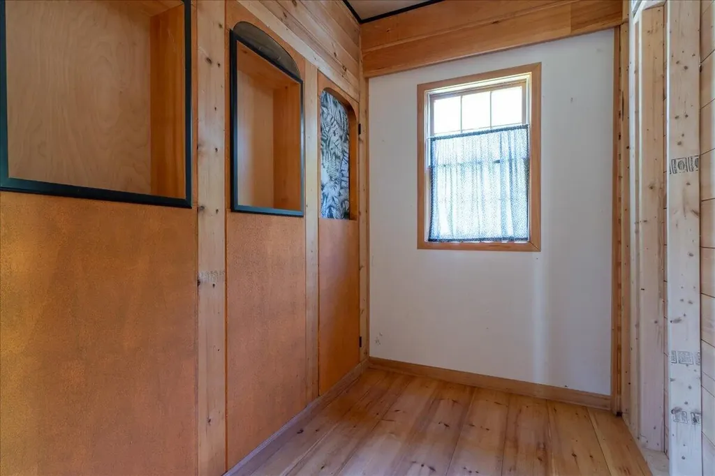11 Jack Rabbit Road Northport ME 04849