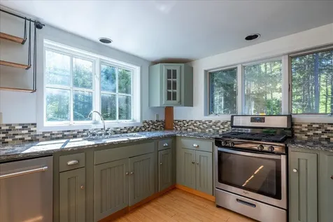 11 Jack Rabbit Road Northport ME 04849