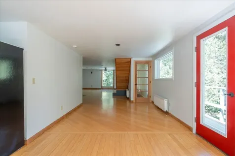 11 Jack Rabbit Road Northport ME 04849