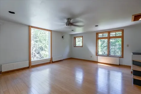 11 Jack Rabbit Road Northport ME 04849