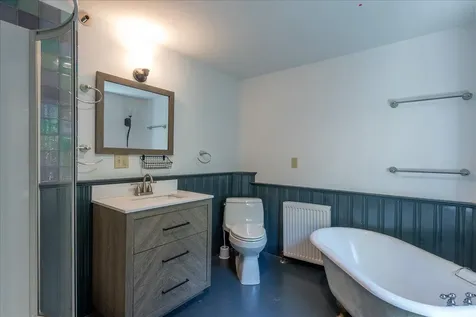 11 Jack Rabbit Road Northport ME 04849