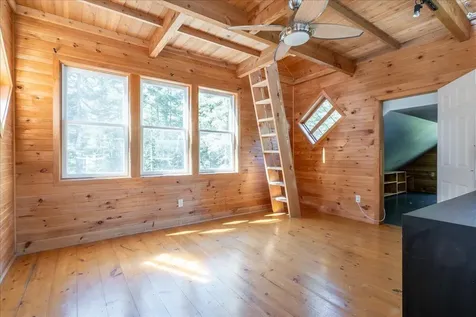 11 Jack Rabbit Road Northport ME 04849