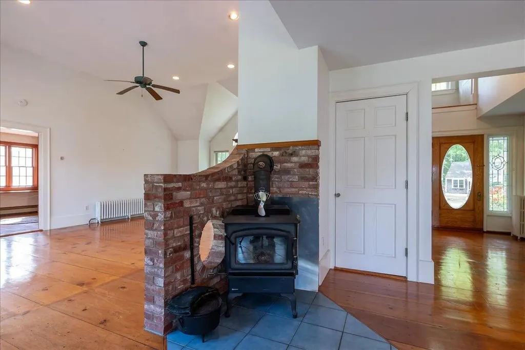 151 Hope Road Lincolnville ME 04849