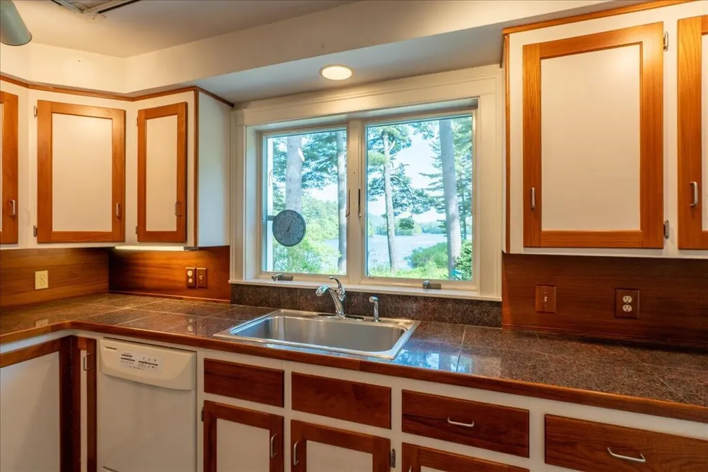 151 Hope Road Lincolnville ME 04849