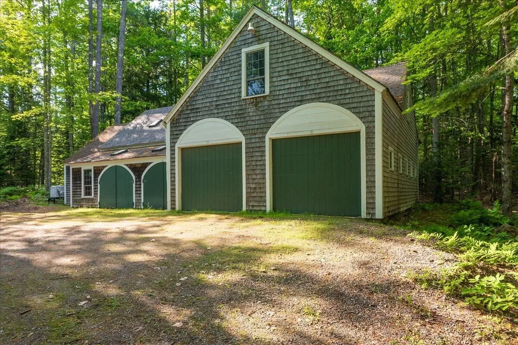 151 Hope Road Lincolnville ME 04849