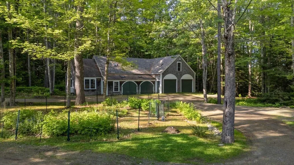 151 Hope Road Lincolnville ME 04849