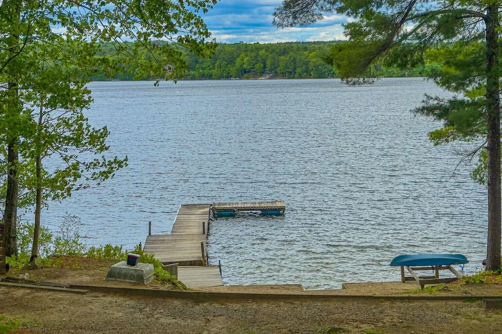 16 Scenic View Drive Naples ME 04055