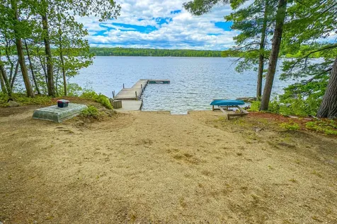 16 Scenic View Drive Naples ME 04055