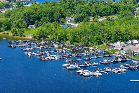 16 Scenic View Drive Naples ME 04055